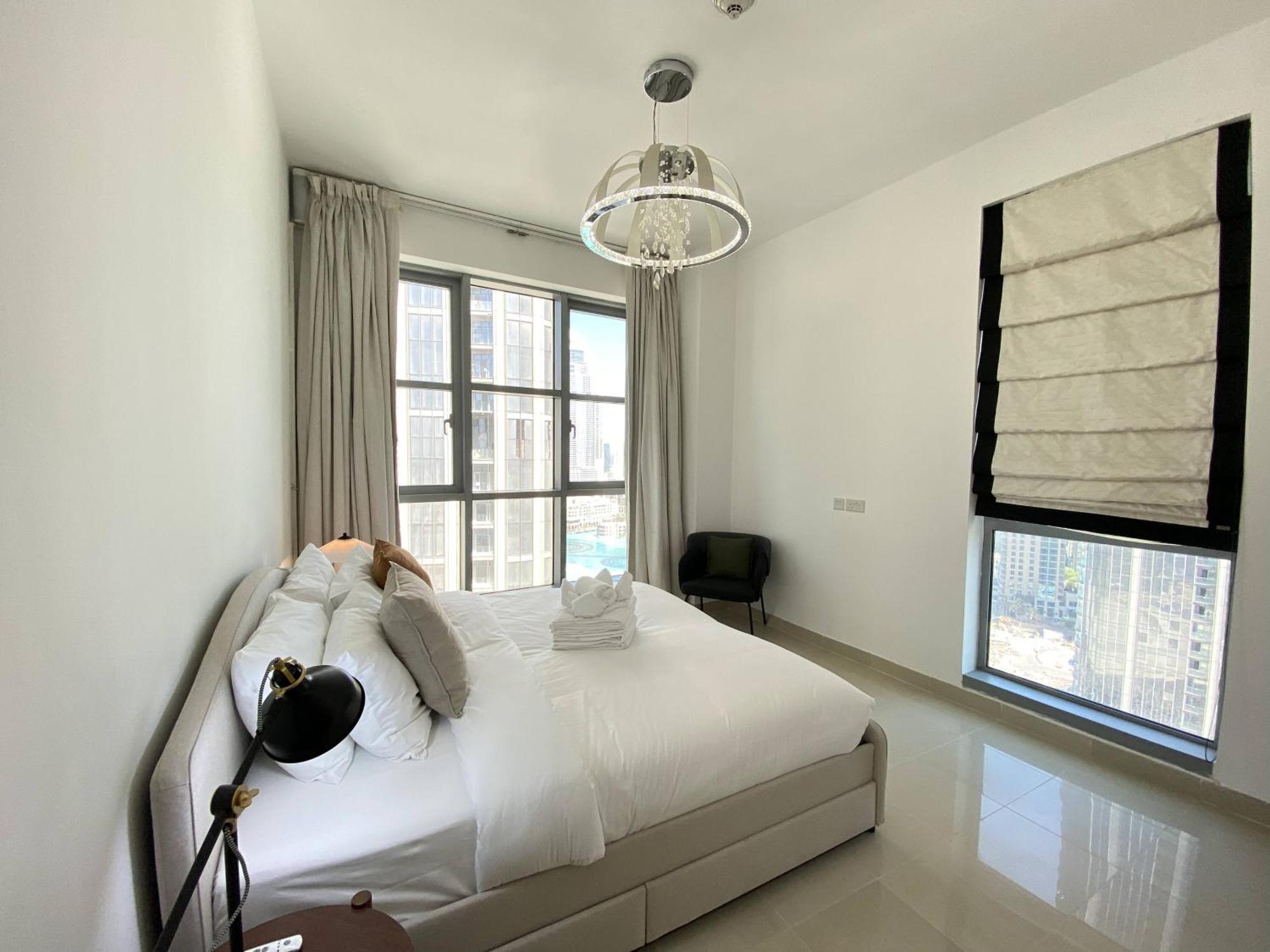 Lux Bnb Standpoint Tower Burj & Fountain Views ดูไบ ภายนอก รูปภาพ