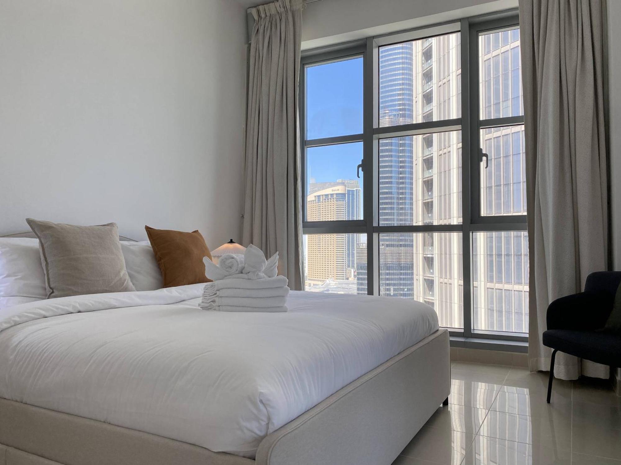 Lux Bnb Standpoint Tower Burj & Fountain Views ดูไบ ภายนอก รูปภาพ