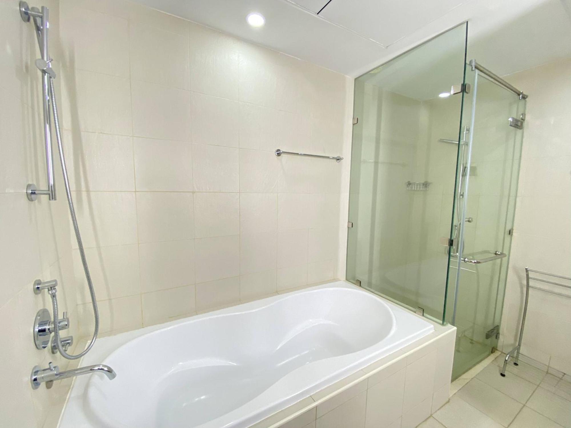 Lux Bnb Standpoint Tower Burj & Fountain Views ดูไบ ภายนอก รูปภาพ